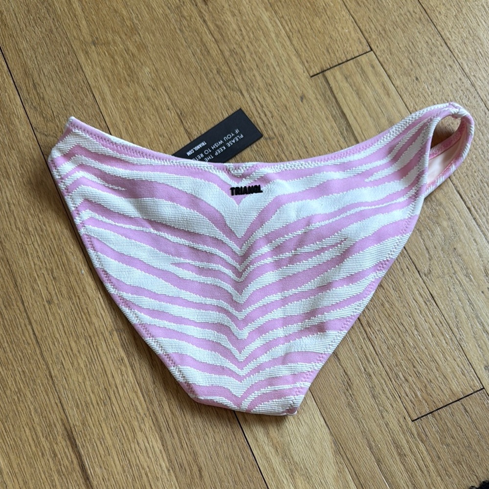 Triangl Pink and White Bikini Bottom - Picture 2 of 3